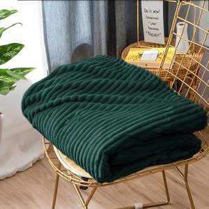 Manta de Felpa Verde Oscuro, Cálida y Acogedora para Sofá, Cama, Sala de Estar, Suave Manta Decorativa para el Hogar - Product Image 6