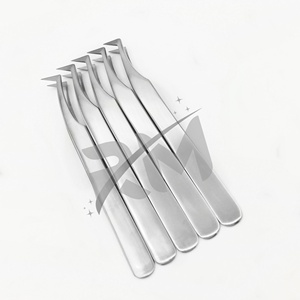 Pince à épiler RMI de qualité supérieure, à 90 degrés, pour extensions de cils volume, avec logo, pour la création de fans de cils en vison, à prise ferme - Product Image 1