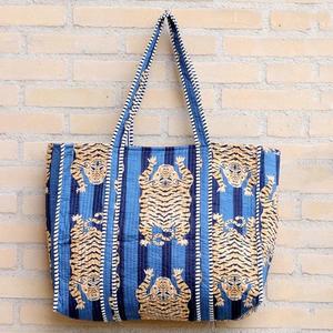 Sac fourre-tout en coton bohème CRAFT HACKLE avec motif brodé tigre, fermeture ouverte, pour femme, idéal pour le shopping toutes saisons - Product Image 4