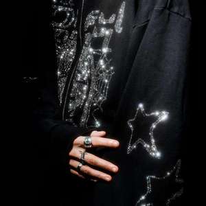 Vêtements pour hommes, impression à la demande, sweat à capuche avec strass, sweat à capuche personnalisé en coton lourd 100%, streetwear - Product Image 4