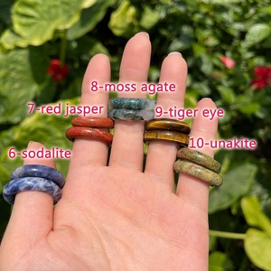Anillo de Resina de Diseño para Mujer, Ligero, Duradero, Material Ecológico, Estilo Moderno y Elegante, Apto para Cinturones, Vestidos, Jeans, Uso Diario - Product Image 3