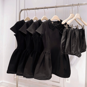 Vestidos Casuales de Mujer Personalizados, Lujosos, Mini, Corte en A, Manga Corta, Ajustados, Tejido Natural, Color Negro Sólido, Vietnam - Product Image 3