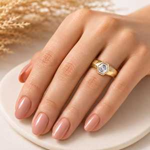 Bague de fiançailles en or massif 14 carats pour femme, sertie d'une pierre hexagonale de 1 carat, de couleur E-F, pour un cadeau de promesse de mariage. - Product Image 3