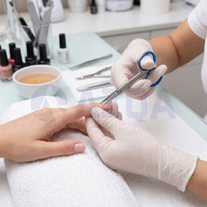Ciseaux à ongles et à cuticules en acier inoxydable, pointe fine, lames courbées pour une manucure et une pédicure précises et des soins des cuticules - Product Image 3