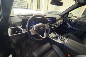 BMW X7 Alpina XB7 2024 Usado en Buen Estado - Product Image 3