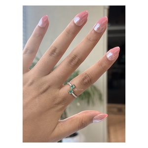Anillo Minimalista con Diamante Cultivado en Laboratorio con Corte Esmeralda de 0.20 Ct, Gema Verde Doble, Joyería Fina para Mujer, Elaborado en Oro Sólido de 14 Quilates - Product Image 1