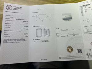 Diamant fantaisie rose taille émeraude de 1,86 ct, certifié IGI, clarté VVS2, cultivé en laboratoire CVD, pour la vente en gros de bijoux - Product Image 6