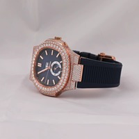 Montre à quartz de luxe unisexe personnalisée, bracelet en acier inoxydable et cuir, résistante à l'eau, avec moissanite pour homme