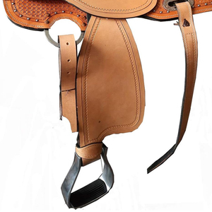 Selle de cheval en cuir de style western avec arceau en bois et quincaillerie en laiton pour l'équitation sur sentier - Product Image 1