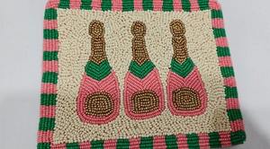 กระเป๋าใส่เหรียญลูกปัดทำมือคุณภาพสูง ยกระดับธุรกิจของคุณ งานฝีมือเชิงศิลปะ ดีไซน์หรูหรา พร้อมซิปปิดและหูหิ้วนุ่ม - Product Image 3