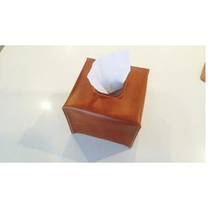 Caja de Pañuelos de Cuero Cuadrada Personalizada para Escritorio, Porta Servilletas, Decoración para Auto, Hotel, Oficina y Hogar, Hecha a Mano - Product Image 1