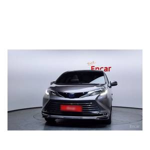 Toyota Sienna 2.5 Híbrida 2WD 2023, 14,359 km, Asientos de Cuero, Cámara Trasera, Volante a la Izquierda - Product Image 3