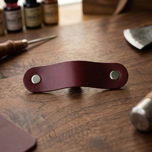 Poignée de tiroir en métal moderne, rouge, design minimaliste, quincaillerie de meubles durable - Product Image 3