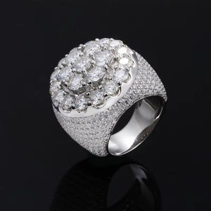 แหวนแต่งงานสไตล์ฮิปฮอปเงินแท้ S925 ประดับเพชรโมอิสซาไนต์สี D ระดับ VVS สำหรับผู้ชายและผู้หญิง - Product Image 1