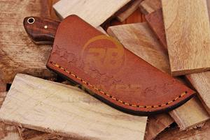 Couteau de chasse artisanal en acier au carbone, manche en bois de rose, lame pleine longueur, pour camping et survie en extérieur, avec étui - Product Image 6