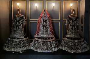 Lehenga choli F.C. garanti, avec des broderies complètes et une grande ampleur saisissante - Product Image 4