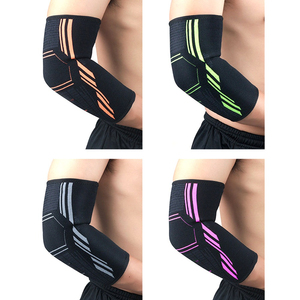 Manchons de compression premium pour les coudes – Soutien articulaire pour la protection pendant les séances de musculation et d'entraînement intensives - Product Image 1