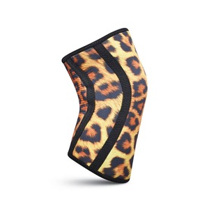 High Quality Weight Lifting Knee Sleeves designed for <b>repeated</b> leg workouts keeping knees supported each training day in gym - Product Image 4