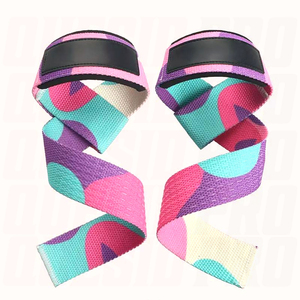 Sangles de poignet de musculation robustes avec logo personnalisé, en coton et cuir durables, pour haltérophilie, powerlifting et fitness. - Product Image 1