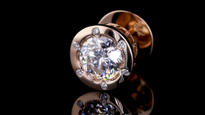 Pendientes de tuerca redondos con corte brillante en engaste de bisel con diamantes cultivados en laboratorio |   Joyería Fina Certificada para Fiestas y Eventos Especiales - Product Image 5