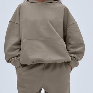 Sudadera con Capucha de Invierno para Mujer de Calidad Premium, Sudadera con Capucha Oversize Personalizada con Bolsillos y Hombros Caídos - Product Image 5
