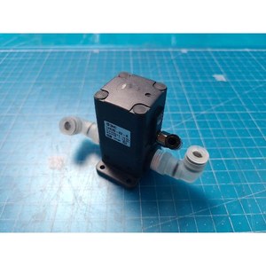 Válvula de Diafragma de Alta Pureza SMC LVA20-02-B, Usada como Pieza de Repuesto para Equipos de Semiconductores Legacy - Product Image 6