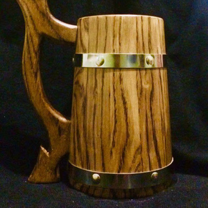 Chope à bière artisanale finition foncée - Product Image 1