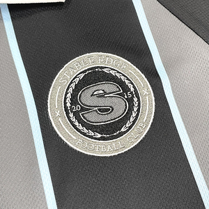 ชุดฟุตบอลสั่งทำคุณภาพสูงสำหรับผู้ใหญ่ รุ่น 25/26 เสื้อฟุตบอลระบายอากาศได้ดี น้ำหนักเบา ผลิตจากโพลีเอสเตอร์ 100% ตัดเย็บด้วยระบบอัตโนมัติ - Product Image 6