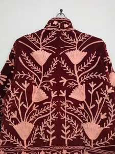 Chaqueta Corta de Terciopelo Borgoña para Mujer, Hecha a Mano, Estilo Vintage Boho, Kimono, Blazer, para Invierno - Product Image 5