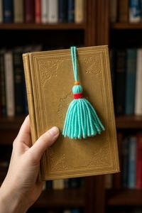 Mochila de Cuero con Borla Turquesa, Accesorio de Estilo Bohemio - Product Image 2