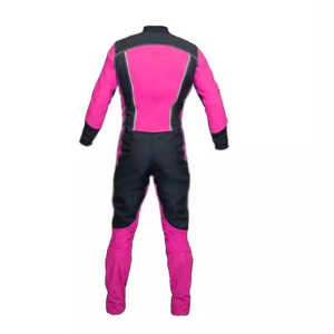 Combinaison de saut en parachute professionnelle, respirante, aérodynamique et personnalisée, conçue pour le confort, la sécurité et la flexibilité. - Product Image 4