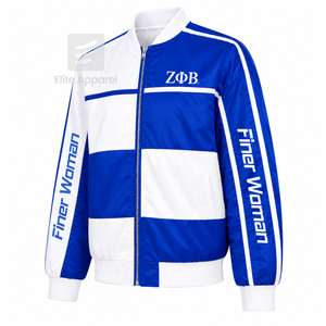 Chaqueta cortavientos personalizada de la hermandad Zeta Phi Beta con logo bordado en azul y blanco, estilo casual para mujer con forro de poliéster. - Product Image 2