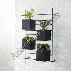 Elegante Maceta Metálica Brillante Hecha a Mano para Suculentas y Hierbas de Interior, Adornos Decorativos para el Hogar de Axiom Finished - Product Image 3