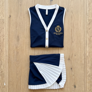 Robe de tennis bleu marine à manches courtes pour femme avec bordure dorée, jupe plissée, col chemise et boutons sur le devant, robes de netball pour femme - Product Image 3