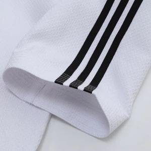 Uniforme de karaté sur mesure à faible MOQ, en polyester/coton respirant, séchage rapide, léger, 100 % coton, pour hommes adultes, OEM - Product Image 2