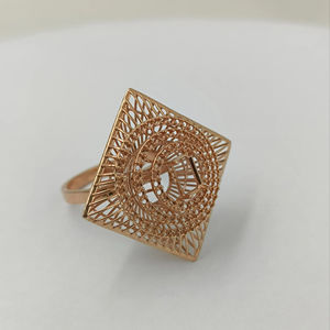 Bague de fiançailles et de mariage en or massif de luxe, nouveau design, sertie de diamants naturels, bijoux fins pour femmes, vente en gros - Product Image 3