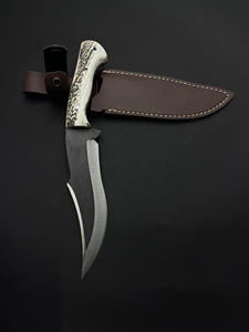 Cuchillo de Supervivencia para Caza, Hoja Fija de Acero Inoxidable con Borde Parcialmente Dentado, Grabado, Multifuncional, con Mango de Cuerno de Ciervo - Product Image 2