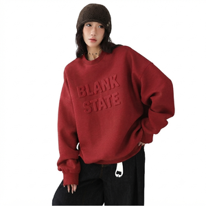 Sudadera Minimal Club para mujer, con letras en relieve, cuello redondo oversize, de forro polar transpirable y ecológico, azul con hombros caídos en la parte delantera - Product Image 5