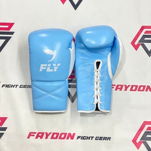 Nouvel ensemble de boxe FLY bleu ciel et blanc pour l'entraînement - Gants de boxe - Protection inguinal - Casque de protection - Cuir véritable - Product Image 2