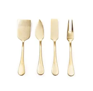 Ensemble élégant de service à gâteau et à fromage en métal artisanal pour mariages et réunions de famille avec un design intemporel Mariage - Product Image 3