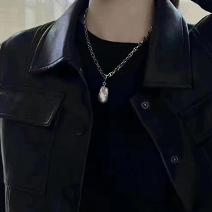 Collier de perles d'eau douce de forme baroque fait à la main, perles en vrac avec une forte luminosité et des perles irrégulières, vente en gros pour projets de bricolage - Product Image 3