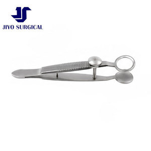 คีมจับกระจกตาแบบมืออาชีพ ยี่ห้อ Lambert รุ่น Chalazion Forcep ขนาดเล็ก 3 5/8 นิ้ว พร้อมสกรูล็อคแบบหมุนและด้ามจับแบบแบน - Product Image 4