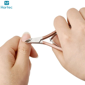 Removedor de Piel Muerta de Precisión con Mango Ergonómico en Oro Rosa para Manicura y Pedicura, Cortaúñas de Acero Inoxidable Afilado - Product Image 3