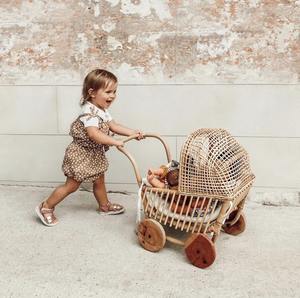 Poussette en rotin pour bébé, jouet naturel fait à la main, landaus pour poupées - Product Image 5