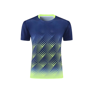 Tenue de tennis slim fit pour homme avec chemise et bas flexibles, fabriquée au Pakistan, anti-humidité et séchage rapide - Product Image 3