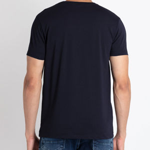 เสื้อยืดผู้ชายไซส์ใหญ่ พิมพ์ลายตามสั่ง ขายส่ง ผ้าฝ้าย 100% คุณภาพสูง ผ้าถัก แห้งเร็ว ระบายอากาศดี เป็นมิตรกับสิ่งแวดล้อม น้ำหนัก 180 กรัม - Product Image 2