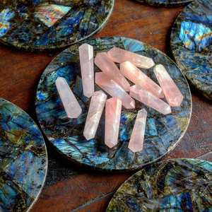 Décoration de maison de luxe, plateau de service en pierre d'agate violette naturelle, géode, marbre, avec poignée en laiton - Product Image 2
