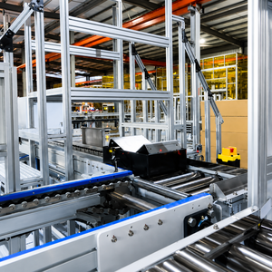 Convoyeur à rouleaux en acier réglable pour usine de fabrication, équipement automatisé durable, tension personnalisée - Product Image 1