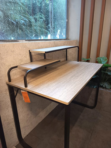 Mesa Moderna de Madera PB con Patas Metálicas, Estante de Almacenamiento, Muebles para Sala de Estar, Diseño Minimalista, Escritorio para el Hogar u Oficina, Lumetal - Product Image 3