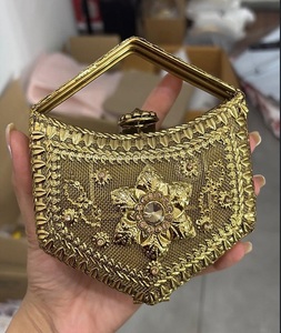 Bolso Mini de Latón Chapado en Oro Hecho a Mano con Mosaico, Cadena de Diamantes de Imitación, Cartera Personalizada con Solapa y Forro de Terciopelo de 7 Pulgadas para Mujer - Product Image 3